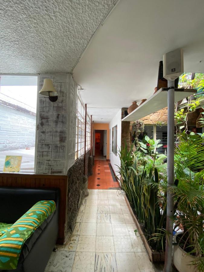 Hostal Casa Las Tias 메딜린 외부 사진