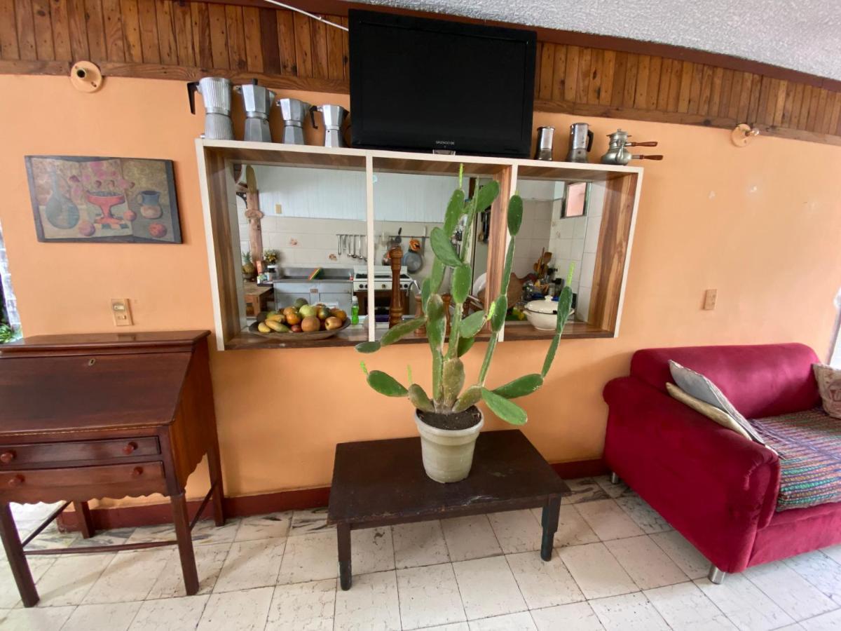 Hostal Casa Las Tias 메딜린 외부 사진