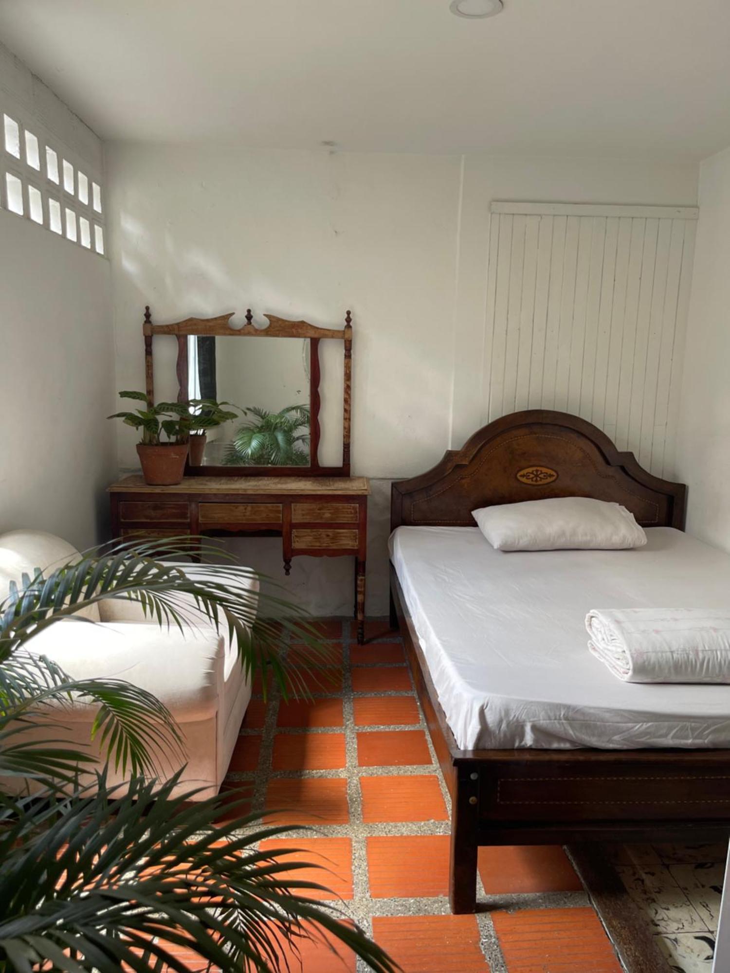 Hostal Casa Las Tias 메딜린 외부 사진
